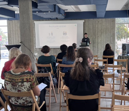 Marjan presenting research on mentors and mentees